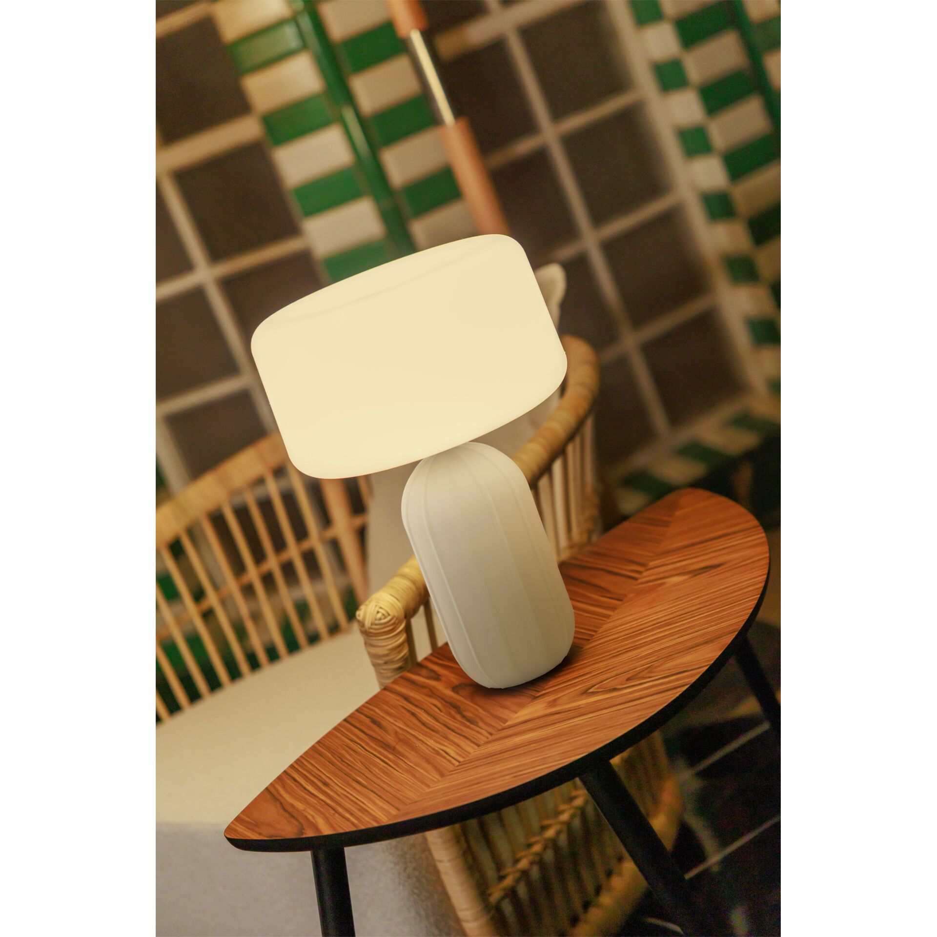 New Garden PHOEBE 40 beige Tischlampe