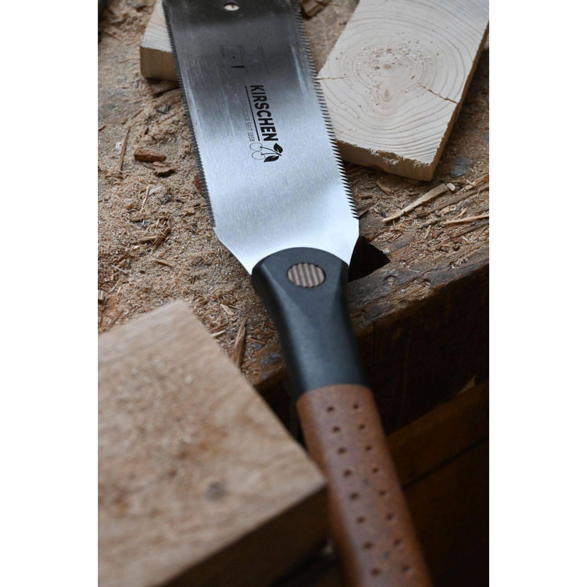 Kirschen Fine cut saw with cork handle, 240 mm RYOBA