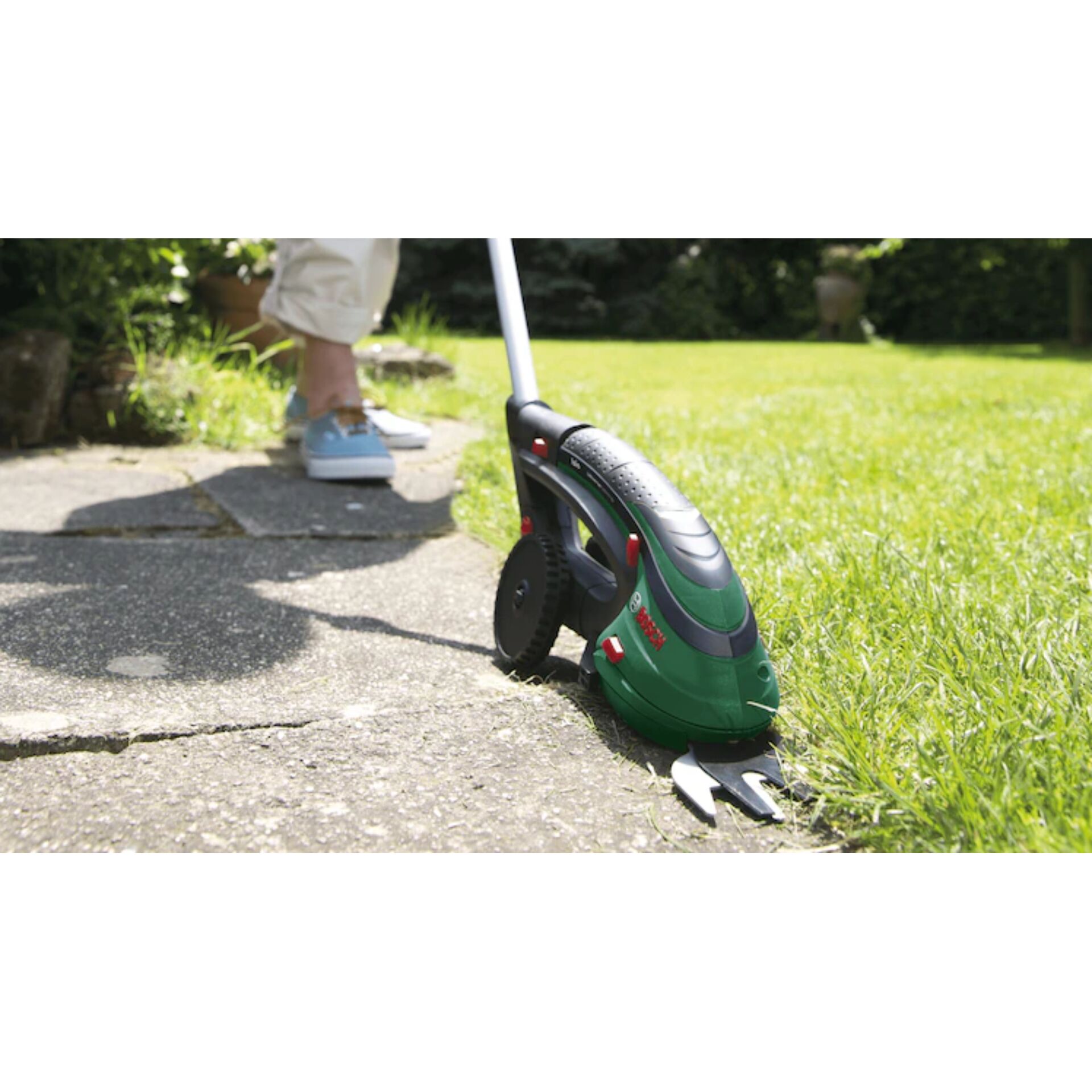 Bosch ISIO cordless grasscutter