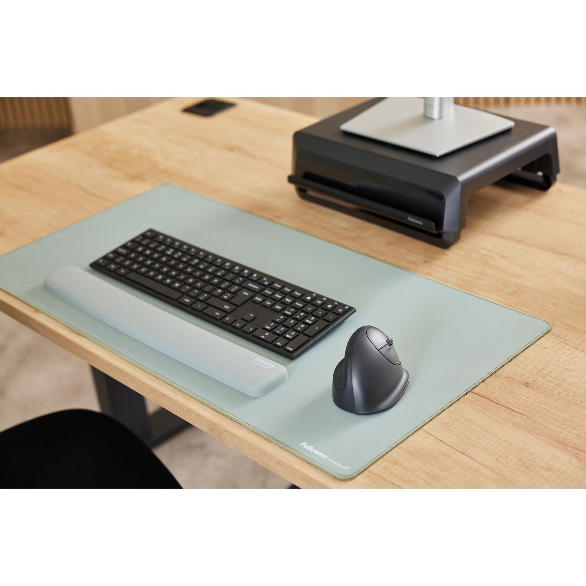 Fellowes Breyta Plus+ Ergonomic Vertical Mouse Large Right